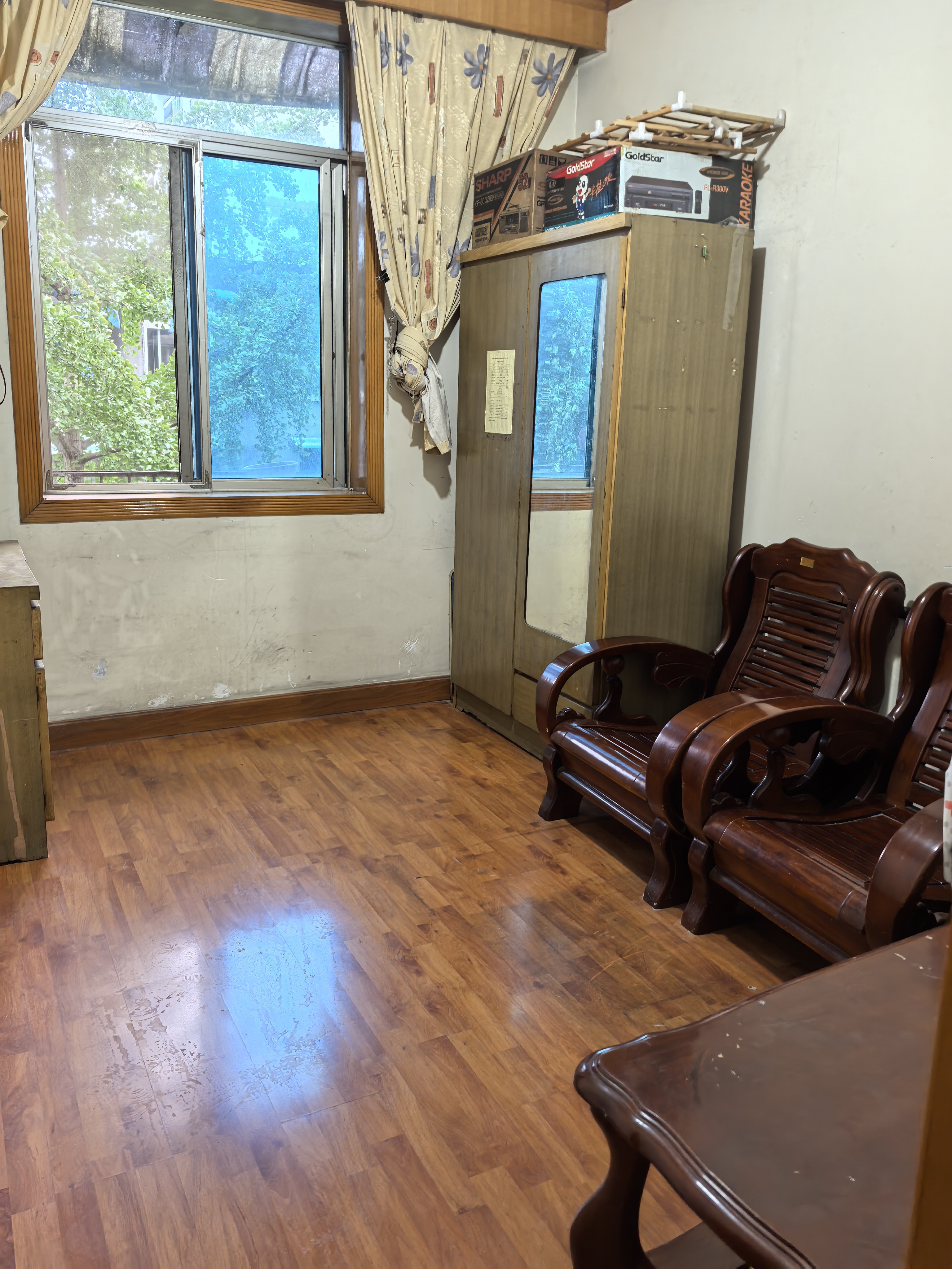 新气象学院 3居室 2400元/月