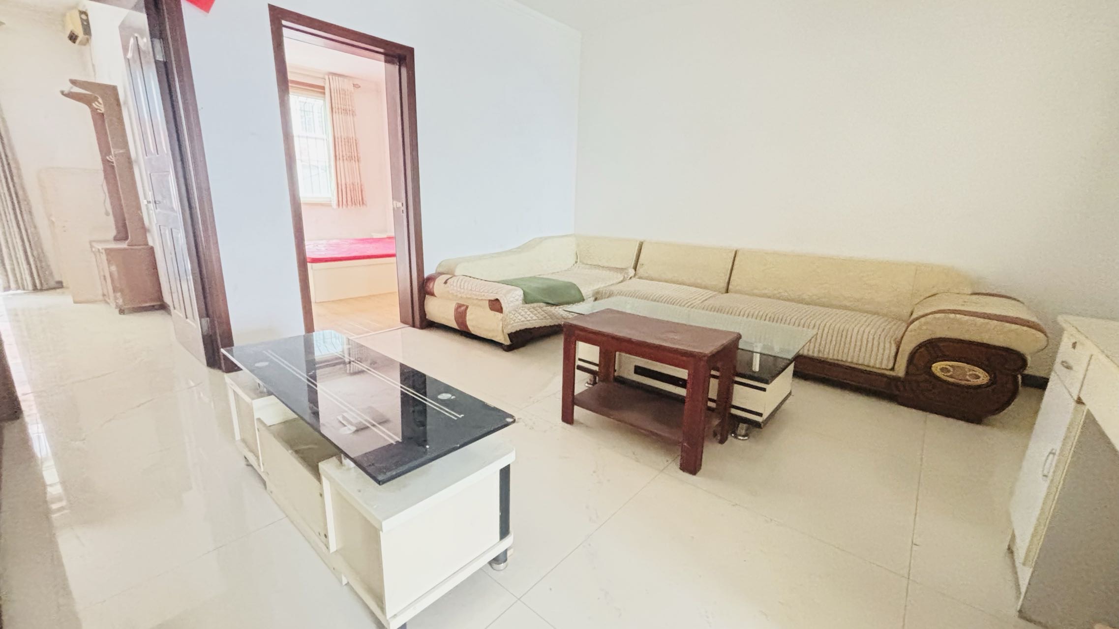 红沟小区东区 3居室 800元/月