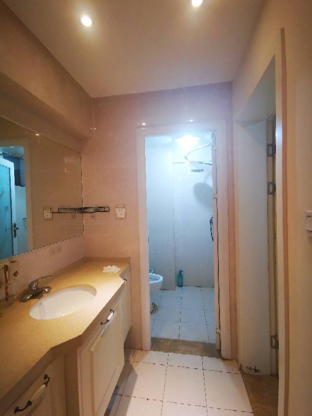 中航国际交流中心 随时看房·