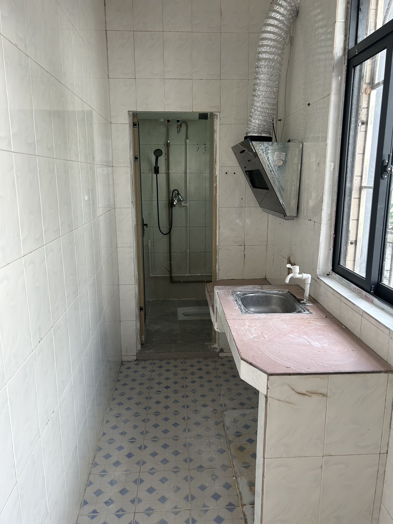 万安堂村 随时看房·