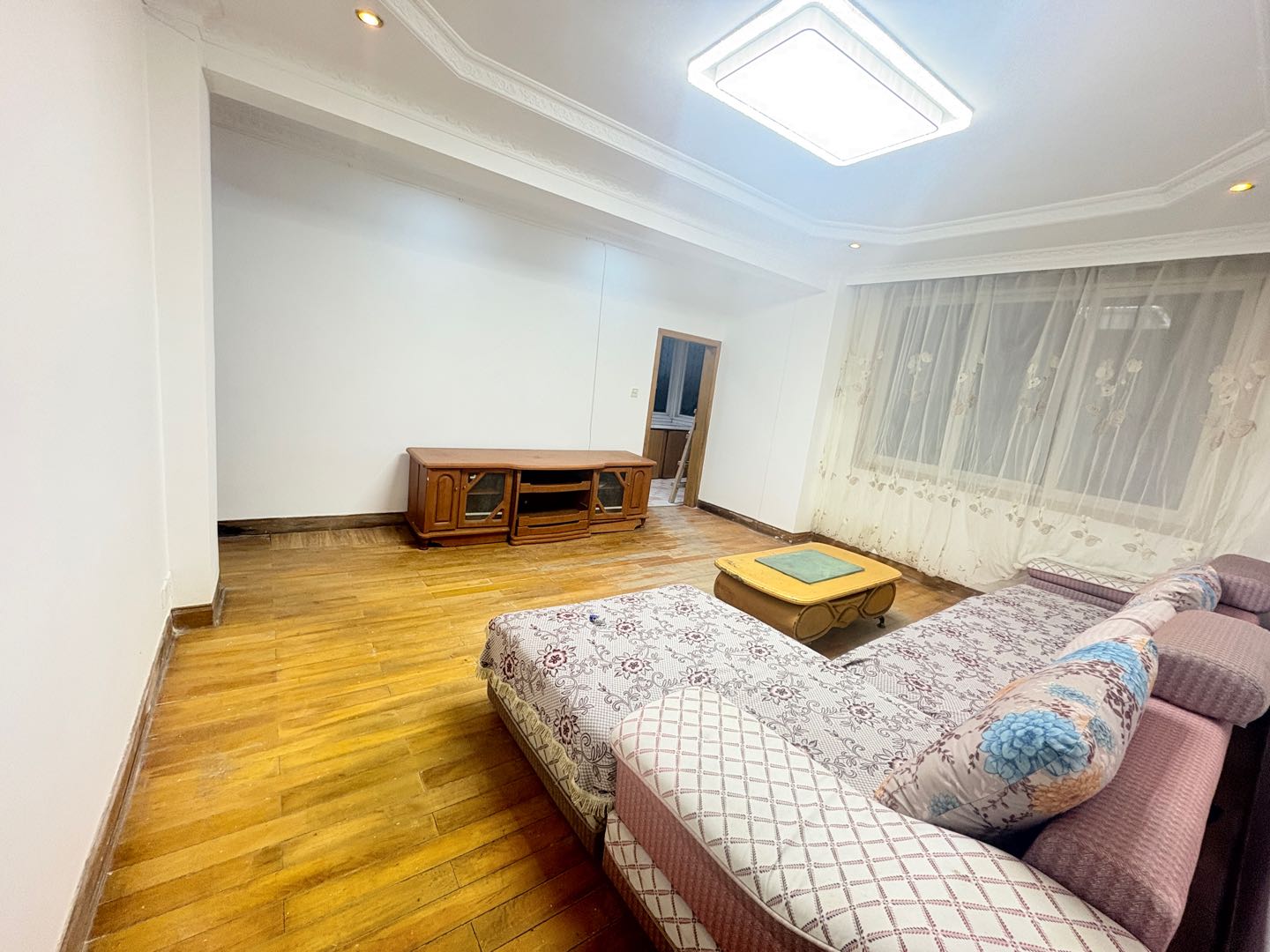 州财政局中桥宿舍 随时看房·