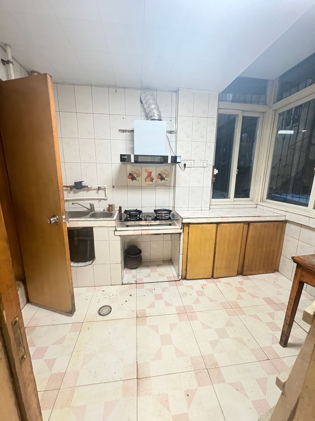 州财政局中桥宿舍 随时看房·