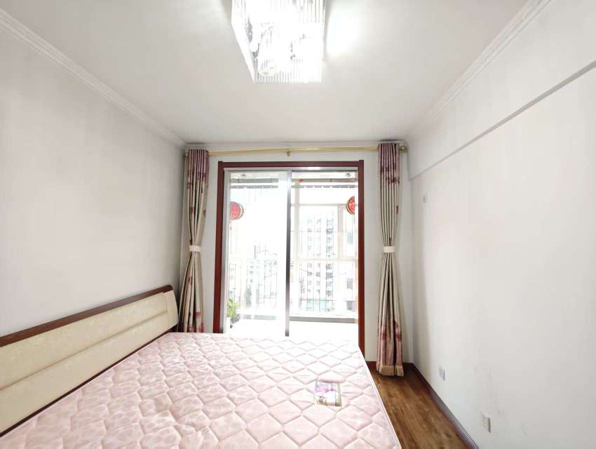 阳光丽景小区 随时看房·