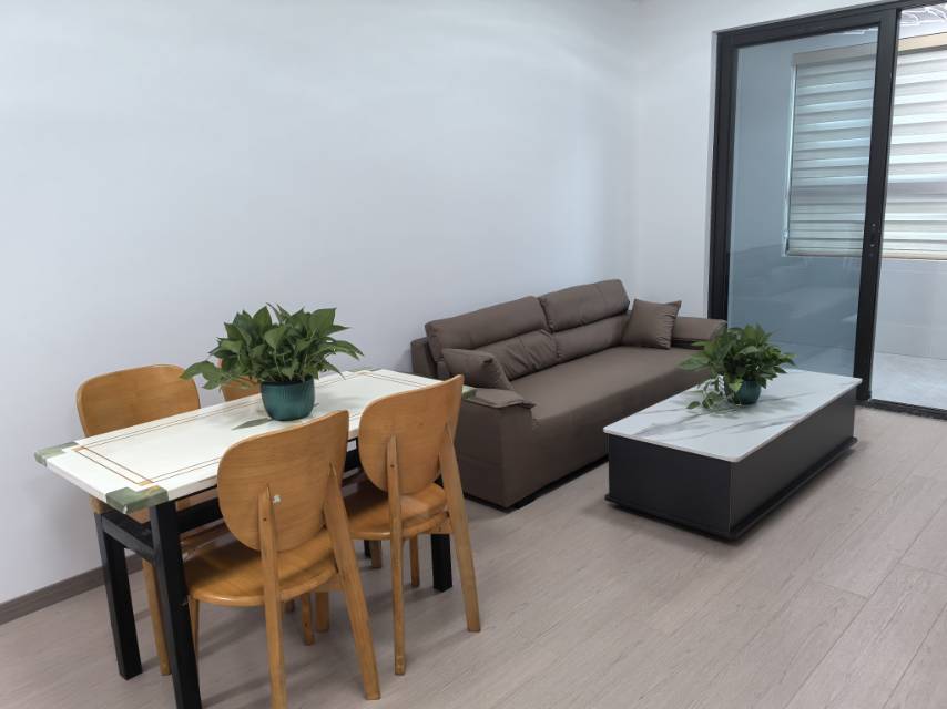 润怡家园 3居室 3600元/月