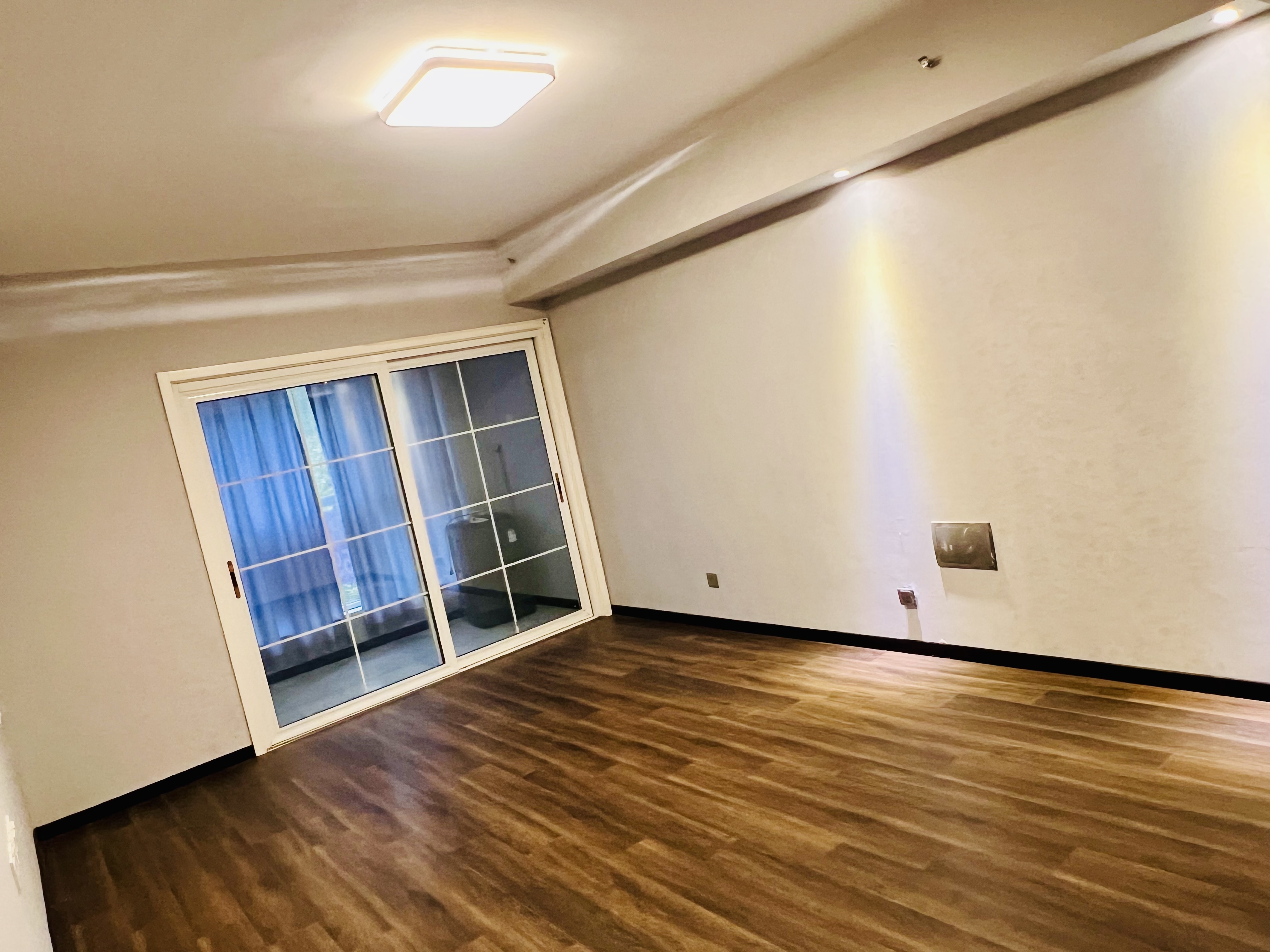 新城路 睿谷 1居室 1000元/月