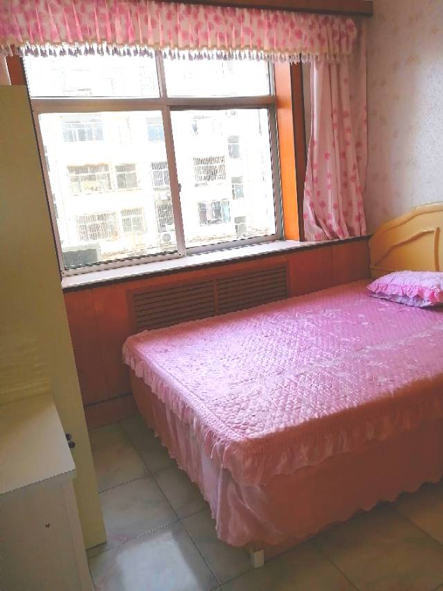 黄金小区 随时看房·