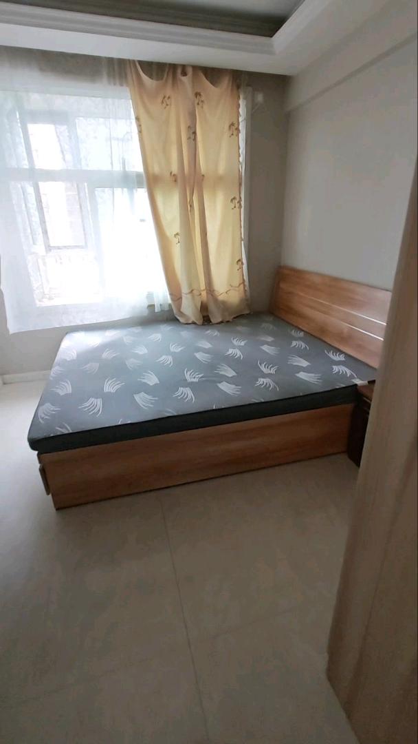 龙兆远景 1居室 800元/月