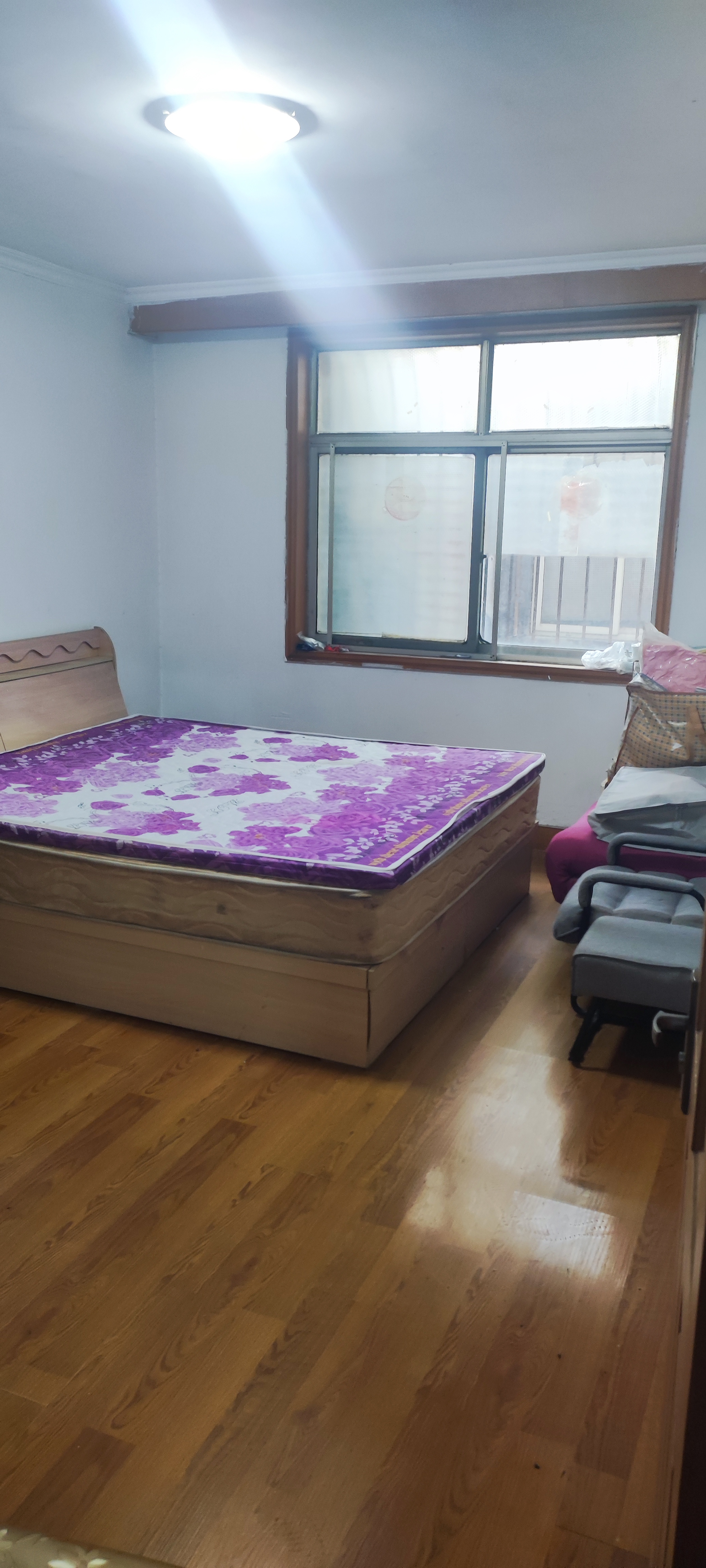 百花小区 3居室 2400元/月