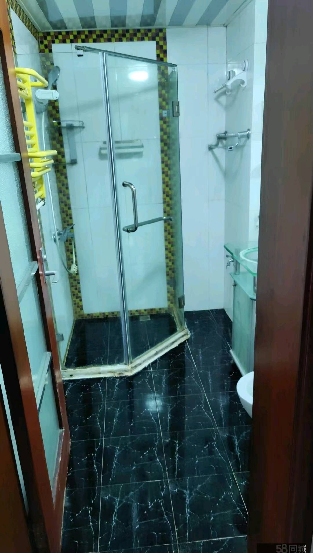 九龙花园 随时看房·