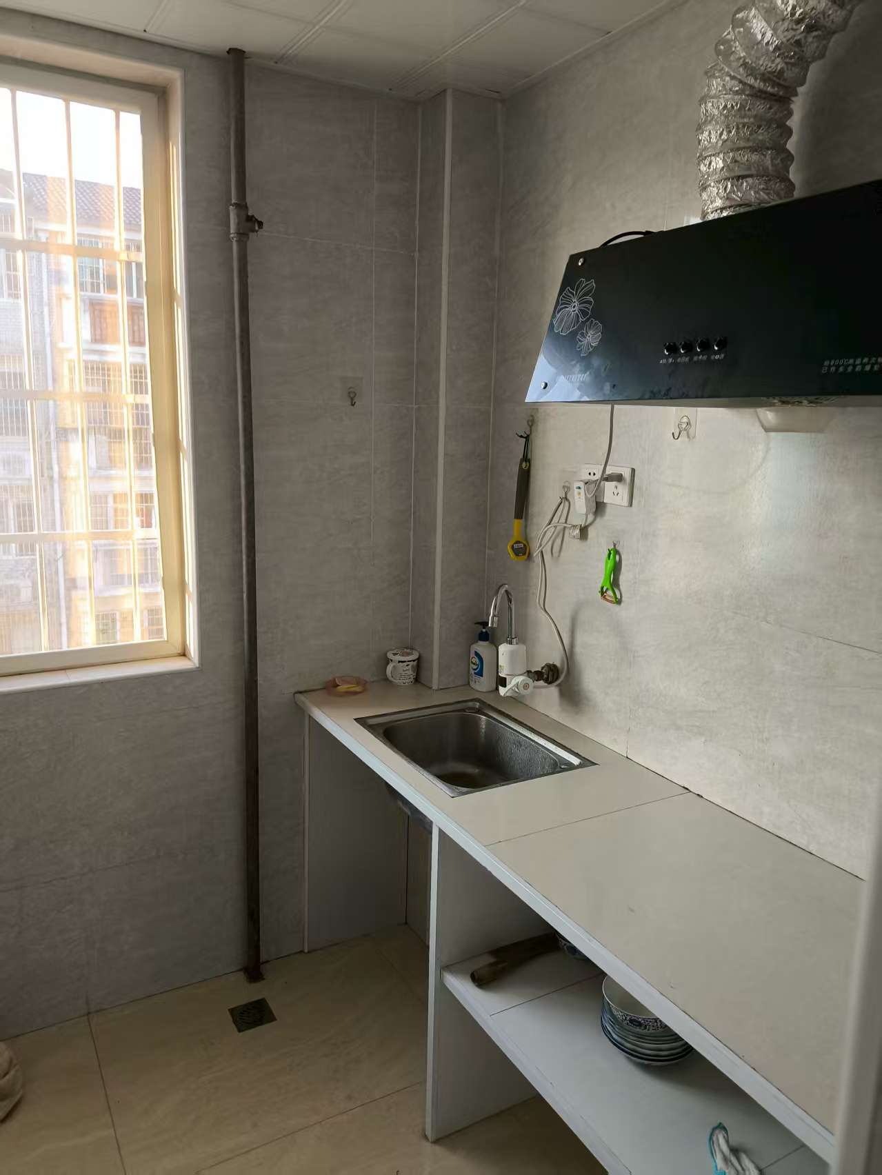 玉河新村 随时看房·