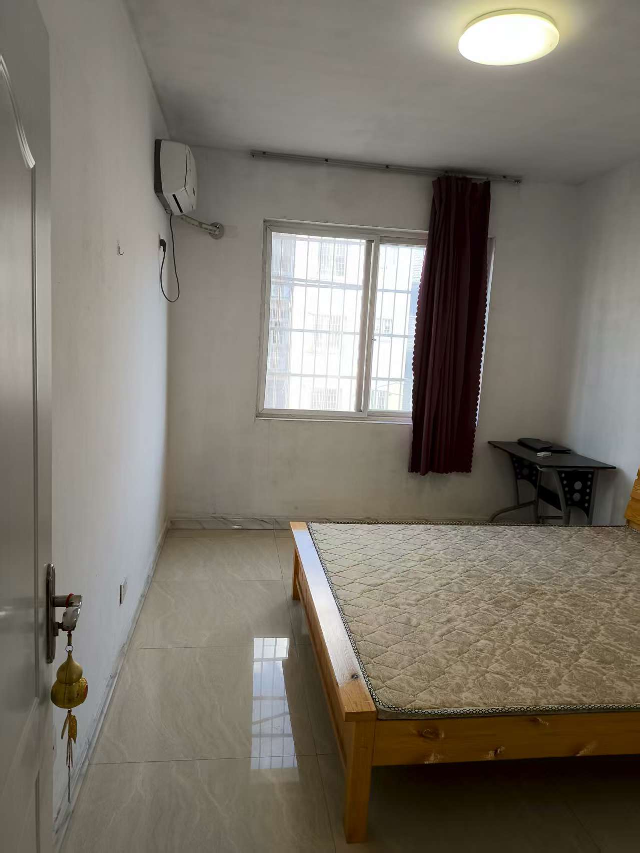 玉河新村 随时看房·