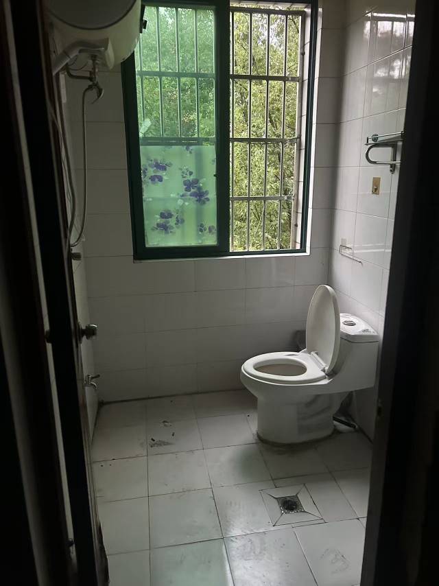 凌云5区 随时看房·