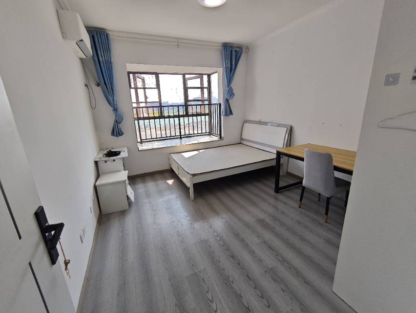 城西桥家园 随时看房·