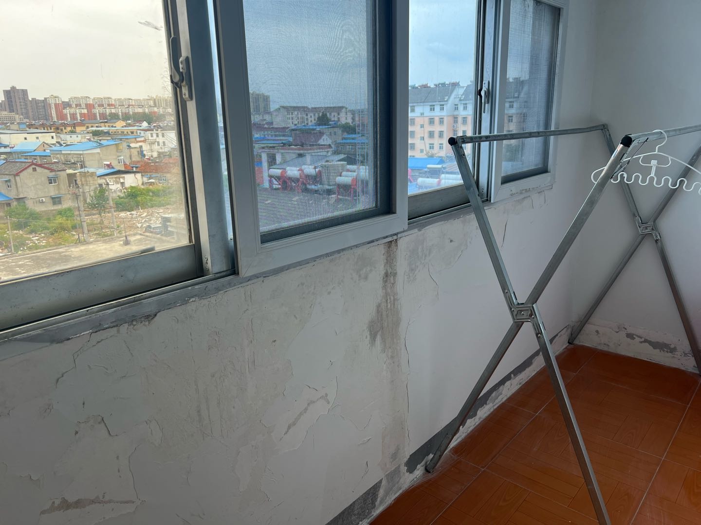 乡体委大院 随时看房·