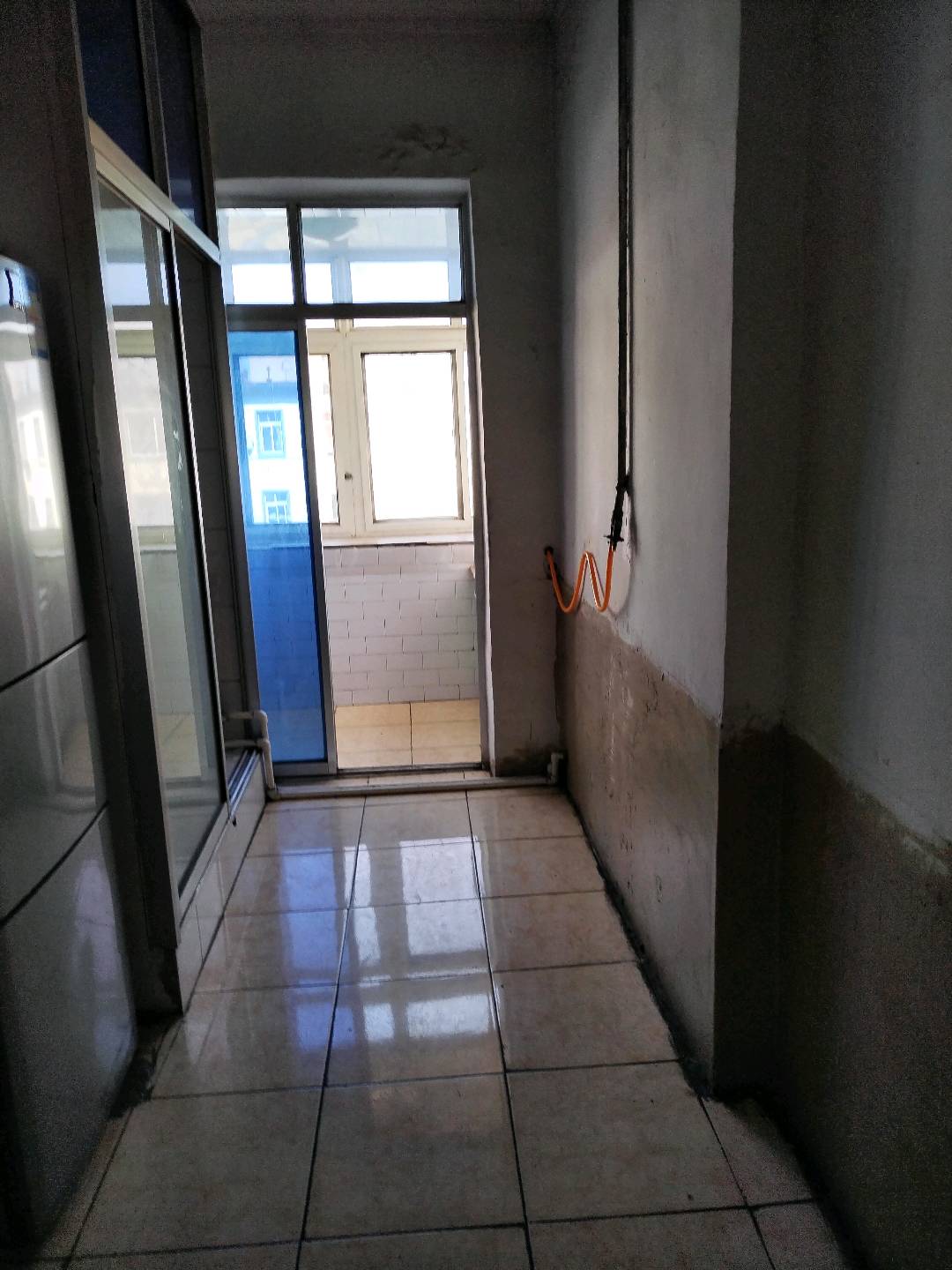 铁西新开街 随时看房·