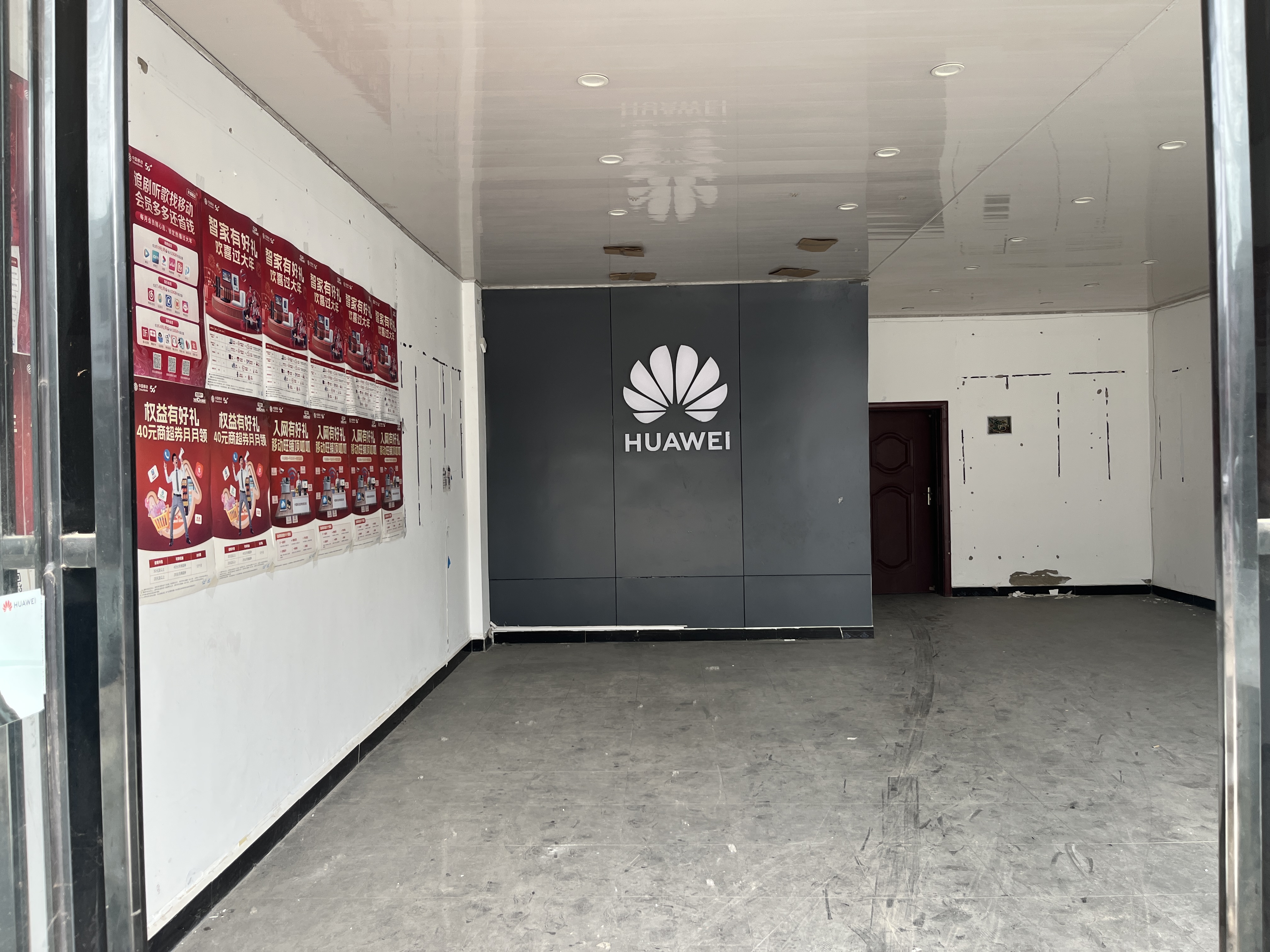 苏桥街边门面 随时看房·