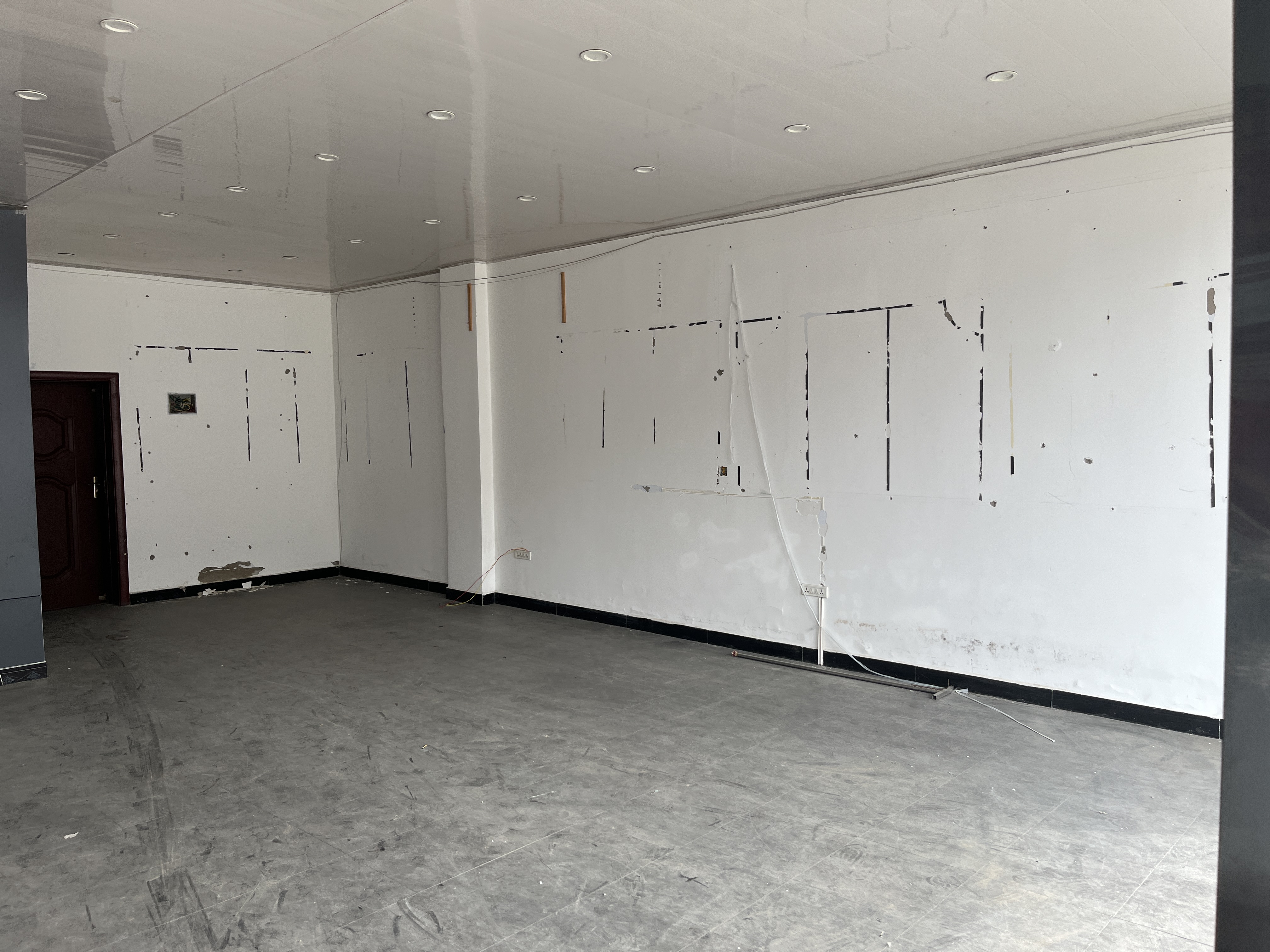 苏桥街边门面 随时看房·