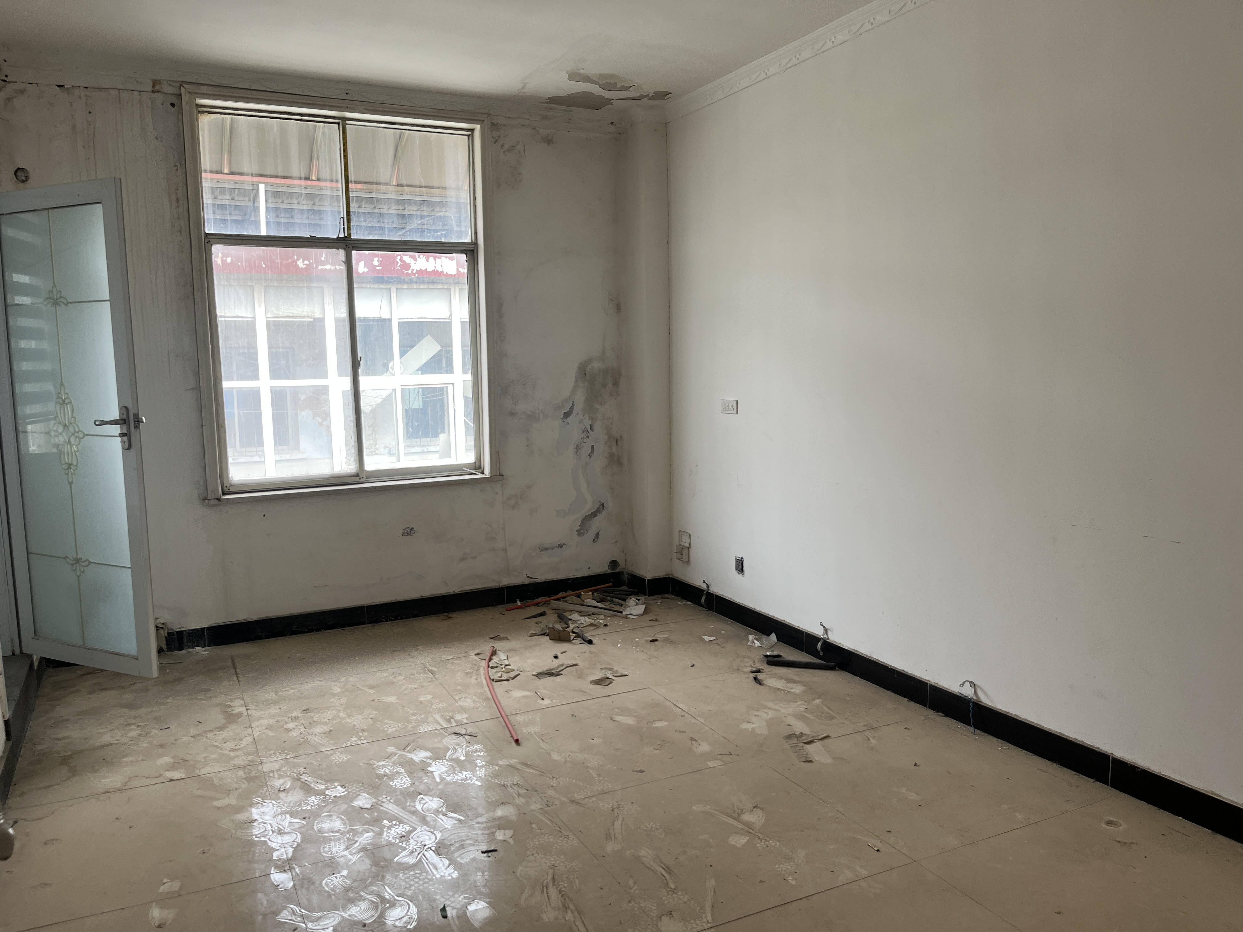 苏桥街边门面 随时看房·