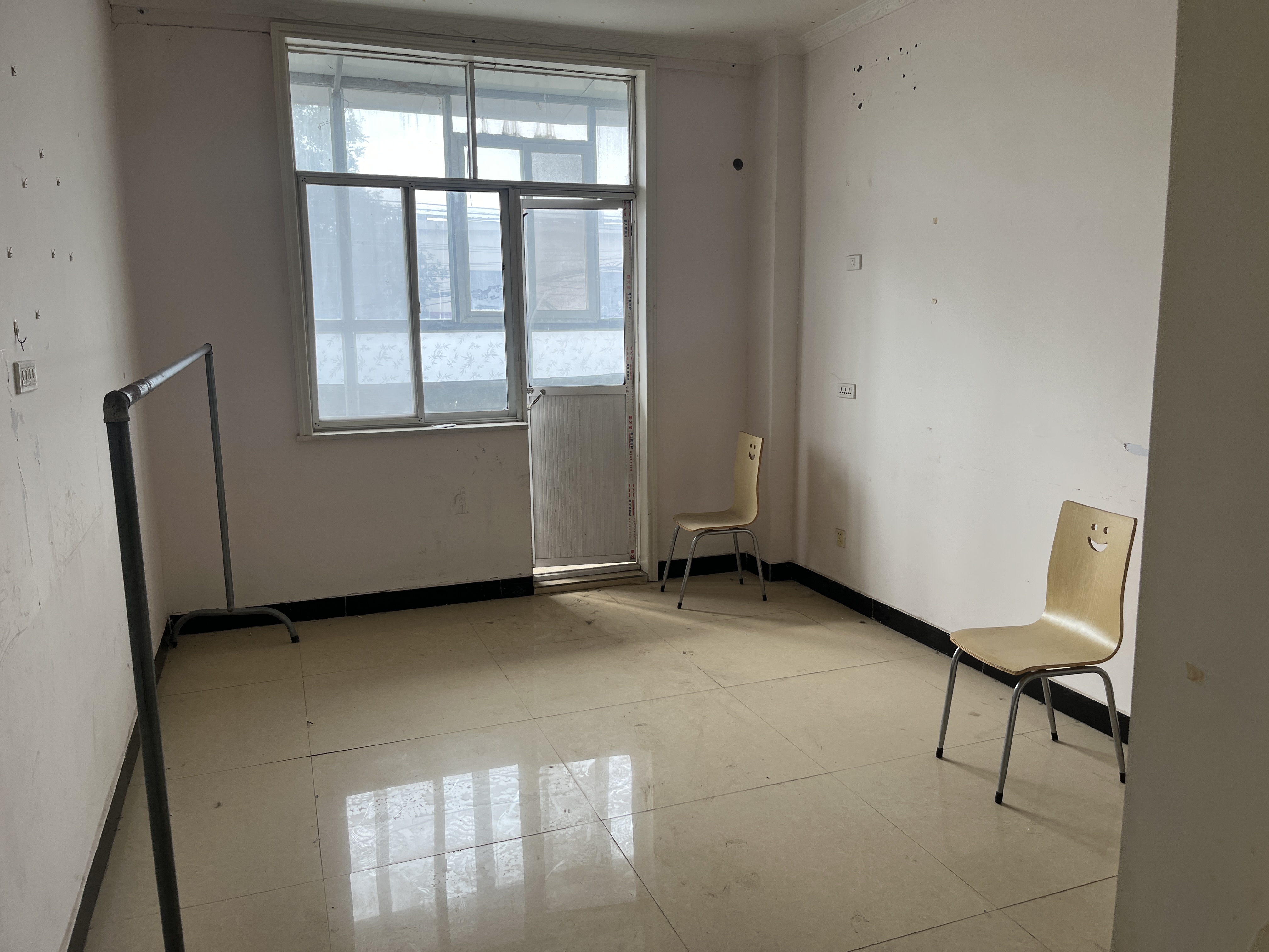 苏桥街边门面 随时看房·