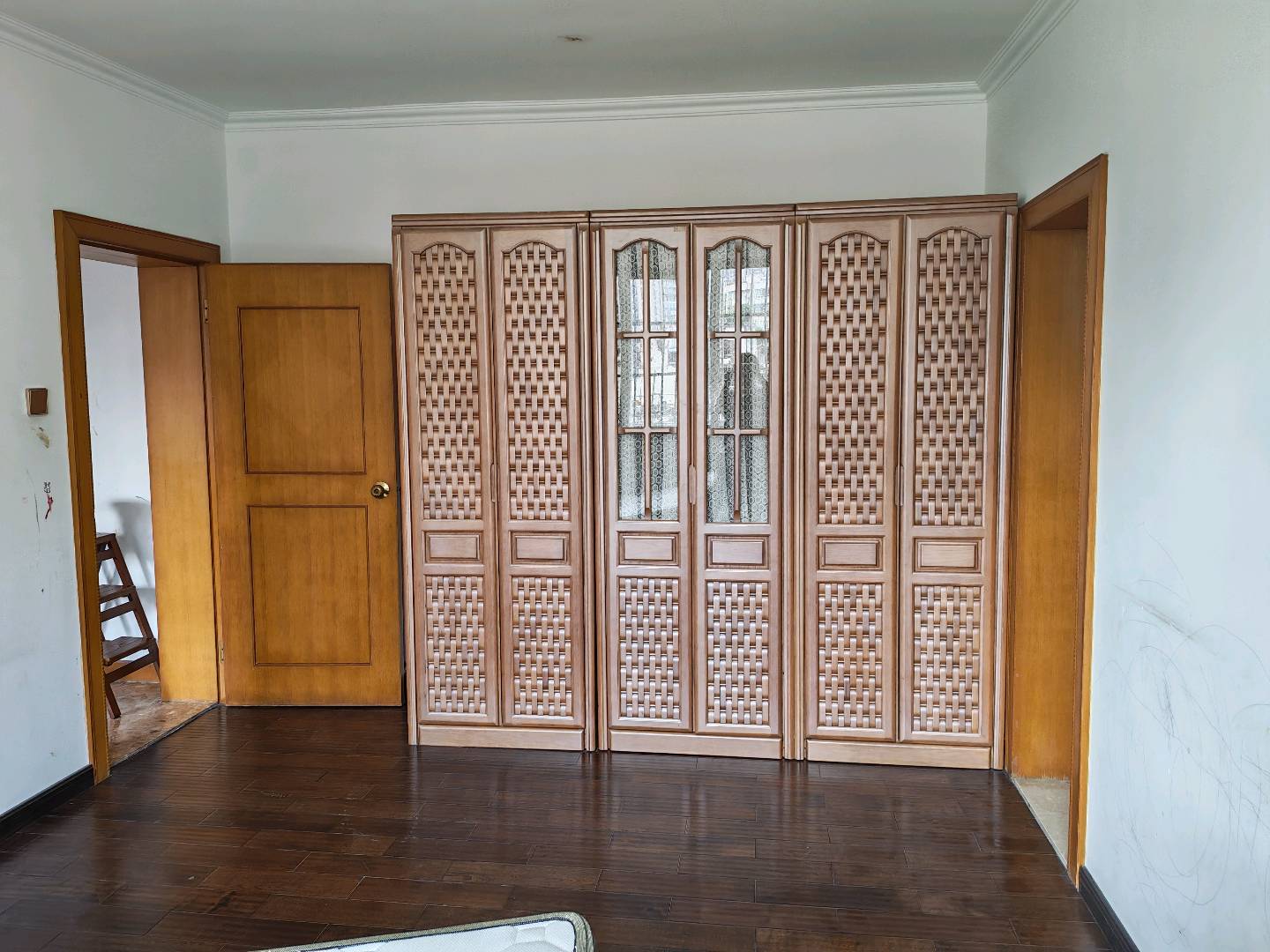 万代公寓 随时看房·