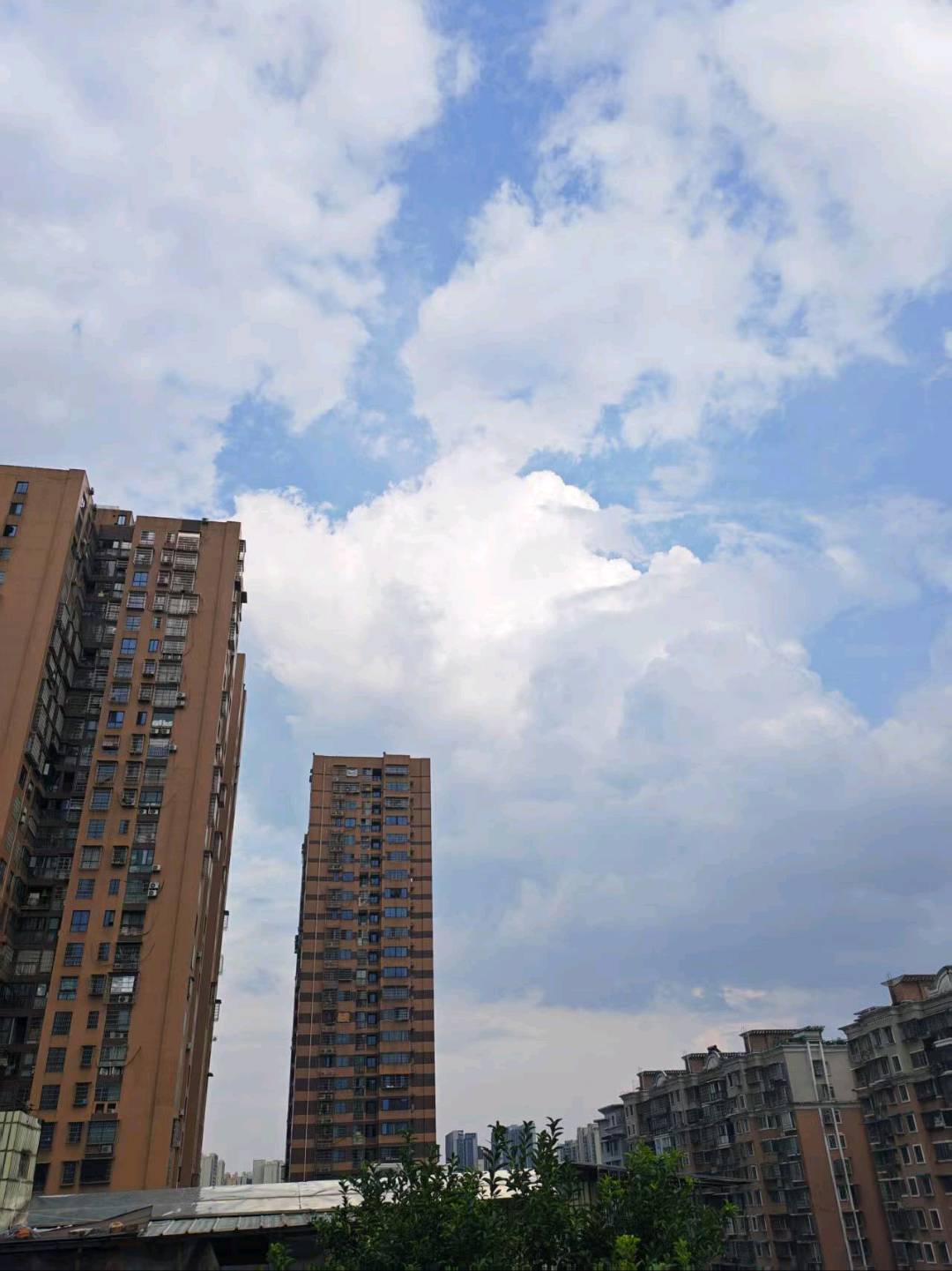 万代公寓 随时看房·