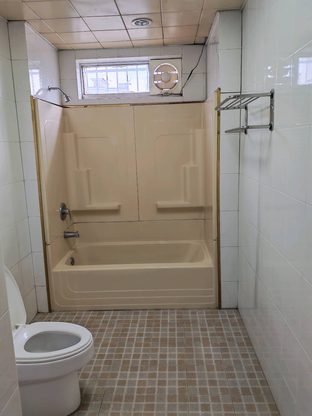 万代公寓 随时看房·