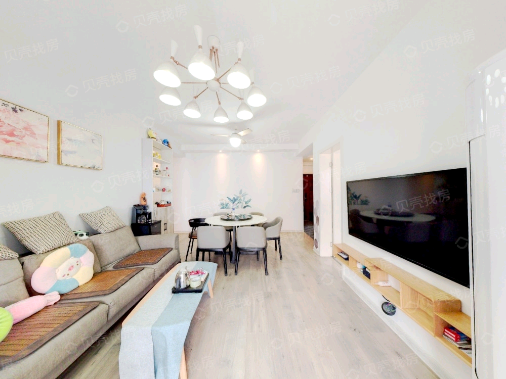 天正天御溪岸A区 3居室 1500元/月