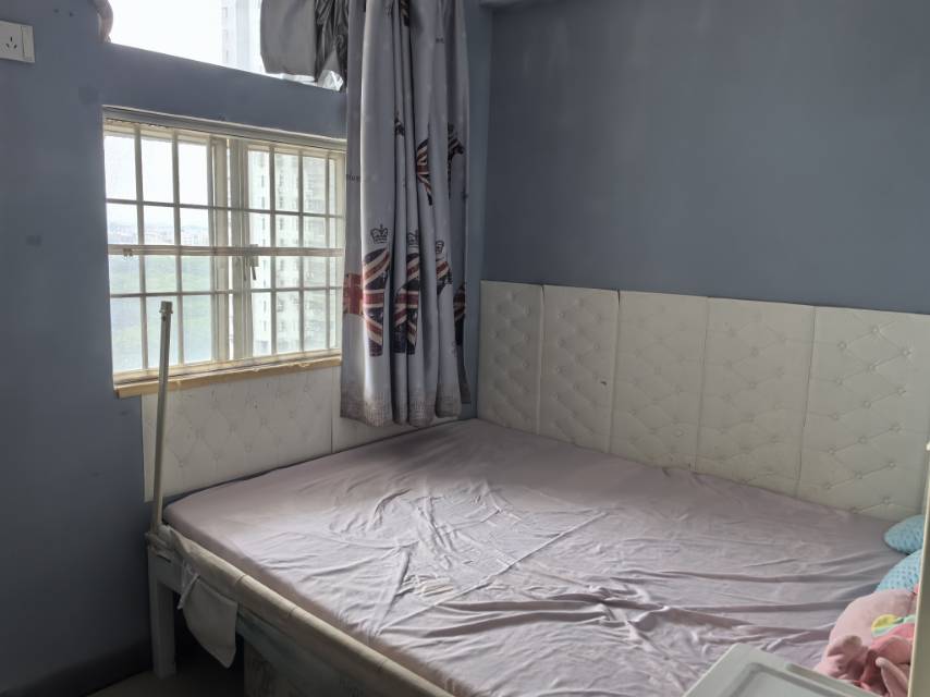 湖畔花园 随时看房·