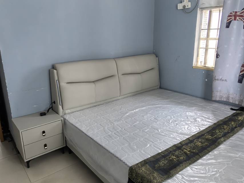 湖畔花园 随时看房·