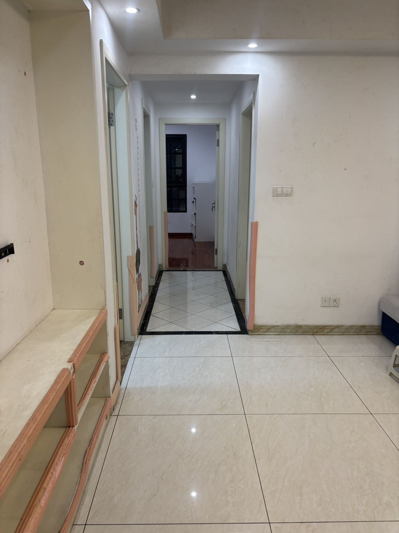 翡翠湾二期紫春庭 随时看房·