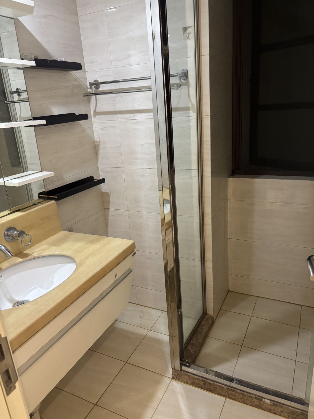 翡翠湾二期紫春庭 随时看房·