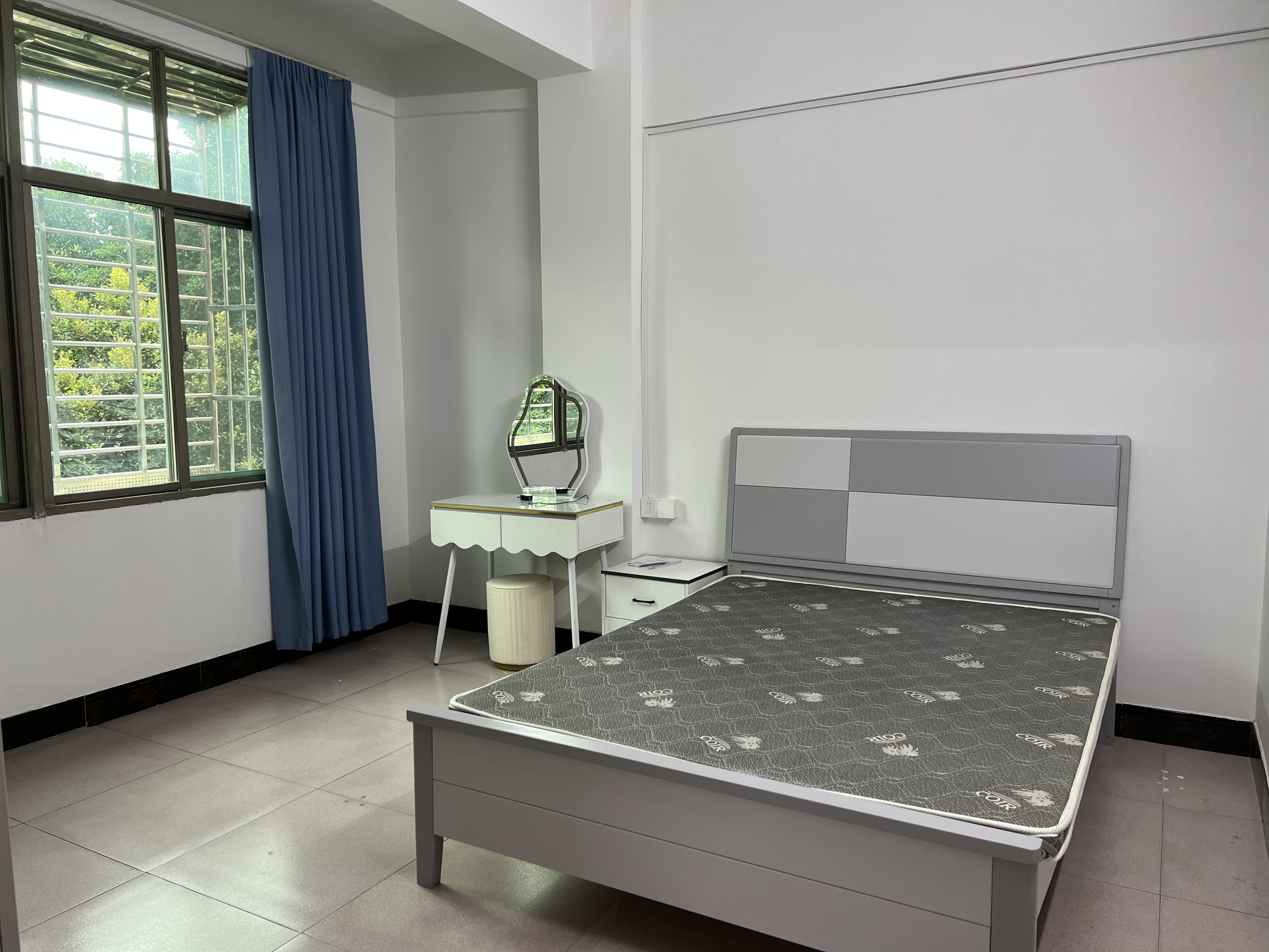 塔前中街自建房 随时看房·