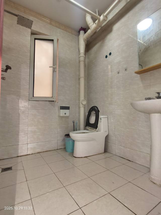 伴山居 随时看房·