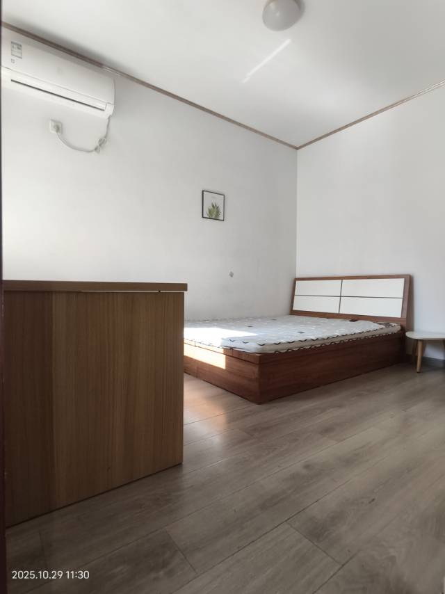 伴山居 随时看房·