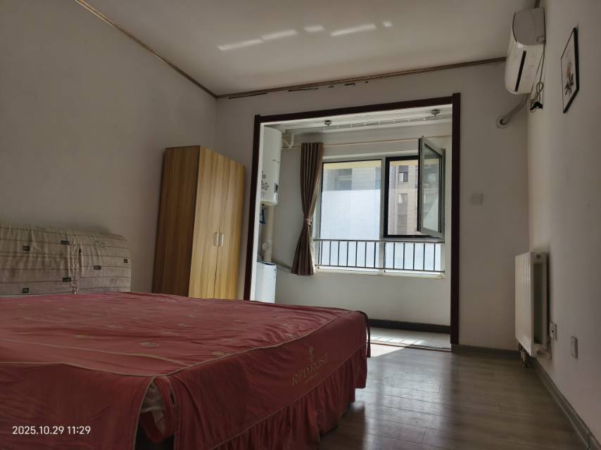 伴山居 随时看房·