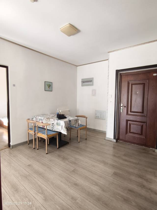 伴山居 随时看房·