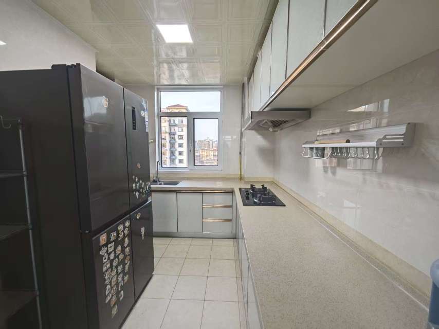 逸城山色 随时看房·