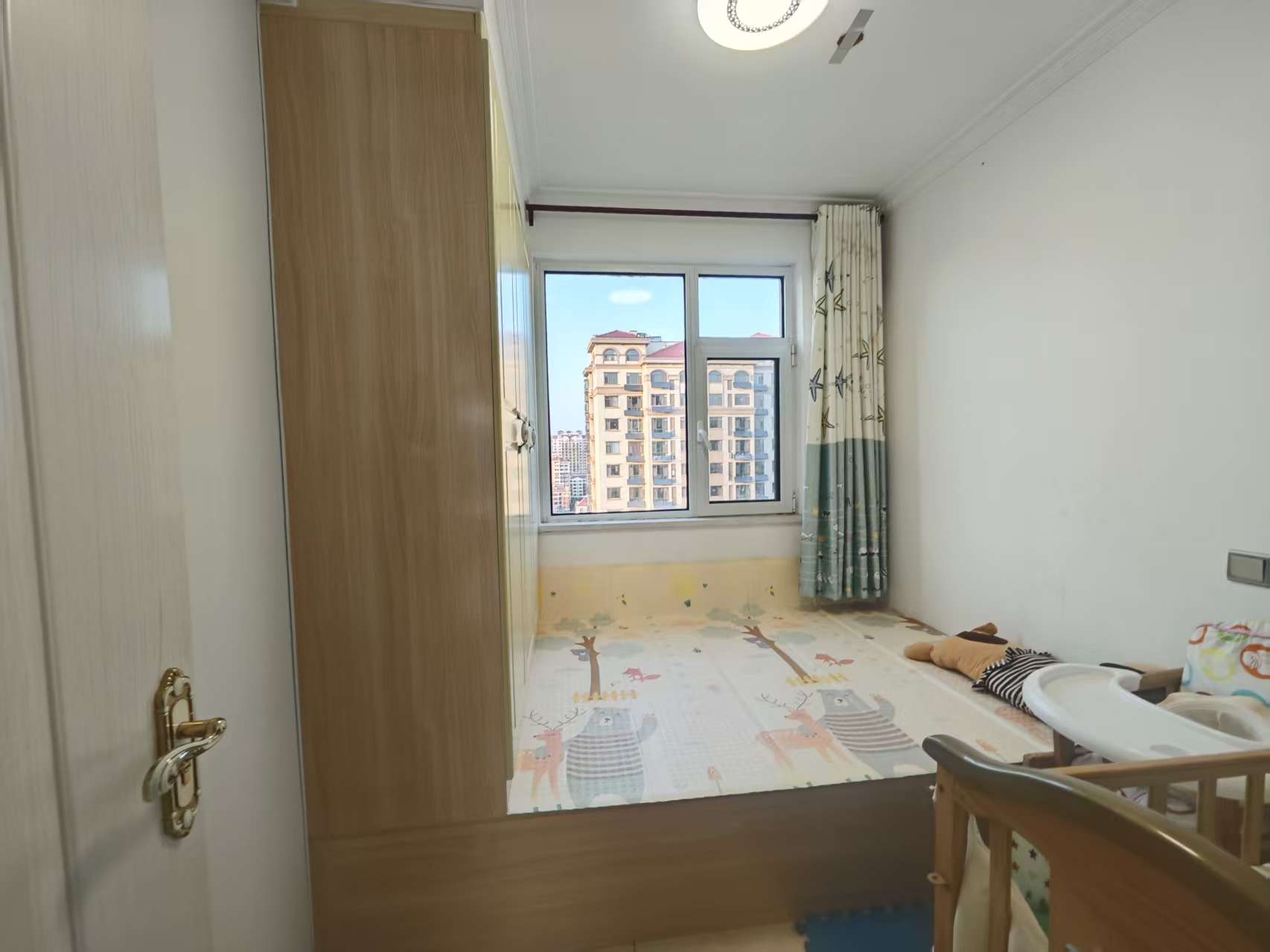 逸城山色 随时看房·