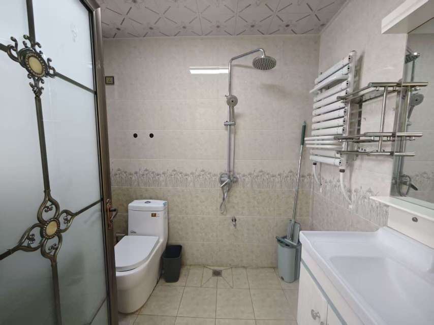 逸城山色 随时看房·