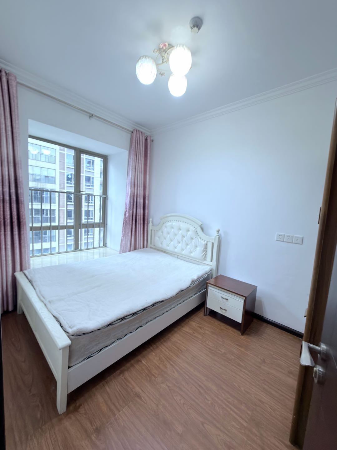 花果园L1区 随时看房·