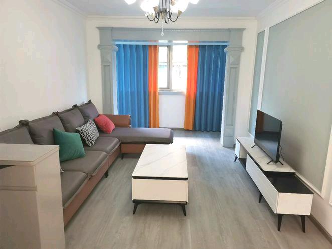 金鹏街76号 随时看房·