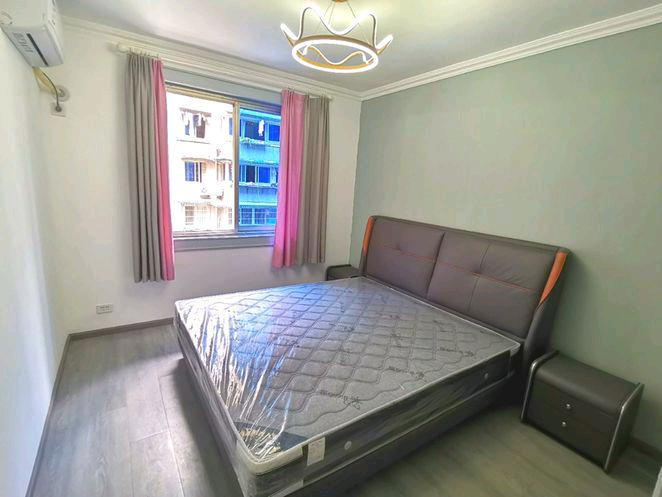 金鹏街76号 随时看房·