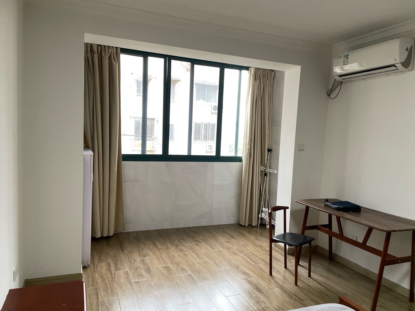 万荣小区 1居室 4600元/月