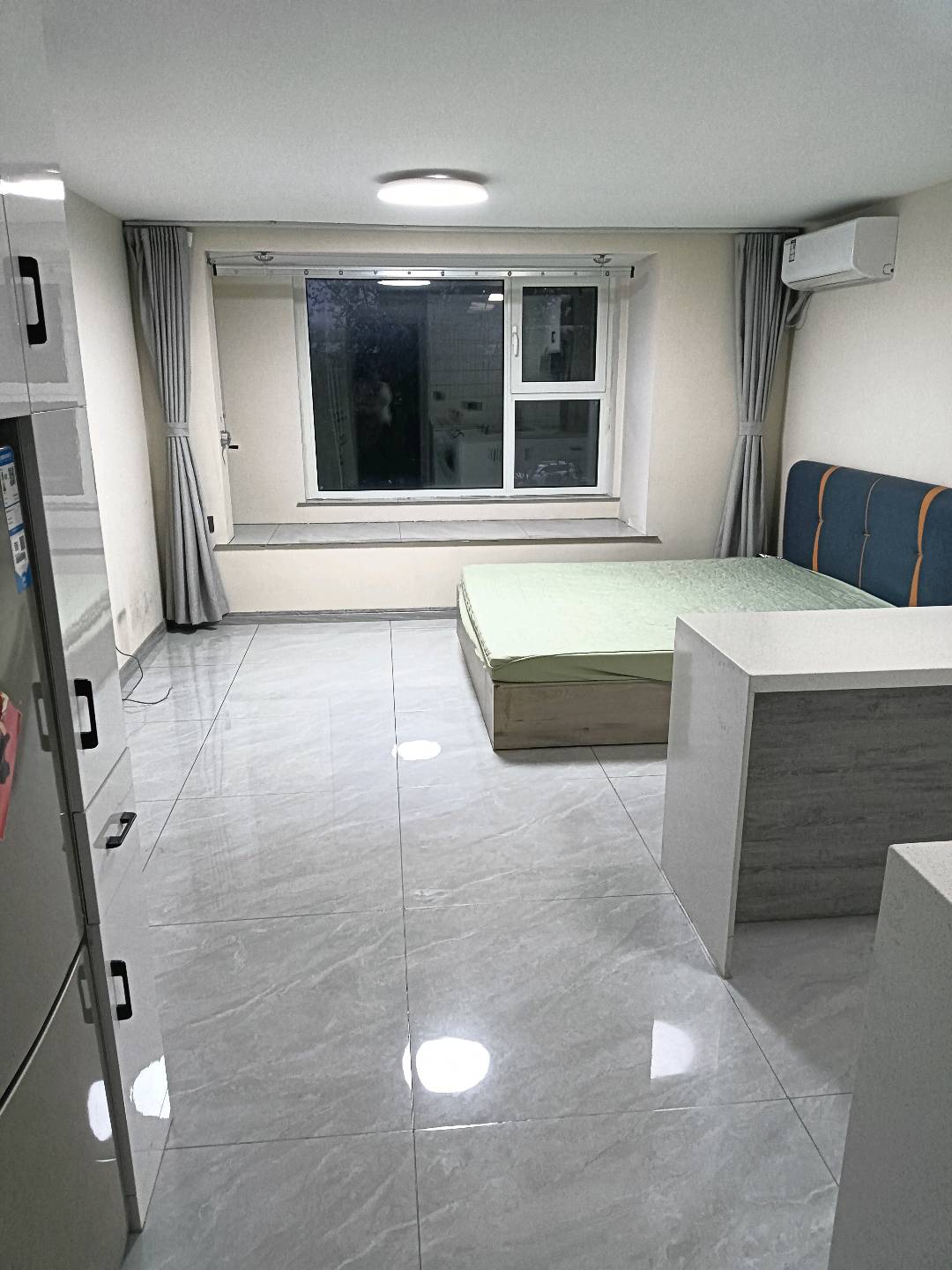 正阳中心 1居室 1350元/月