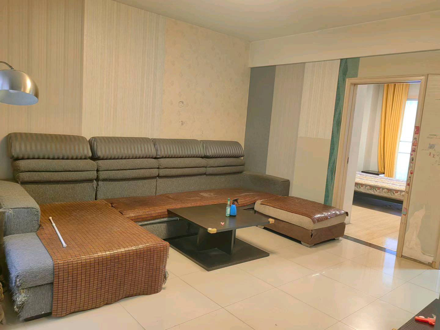 金桥公寓 2居室 2100元/月