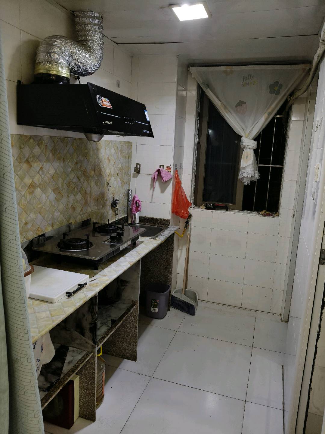 黄金花园 随时看房·