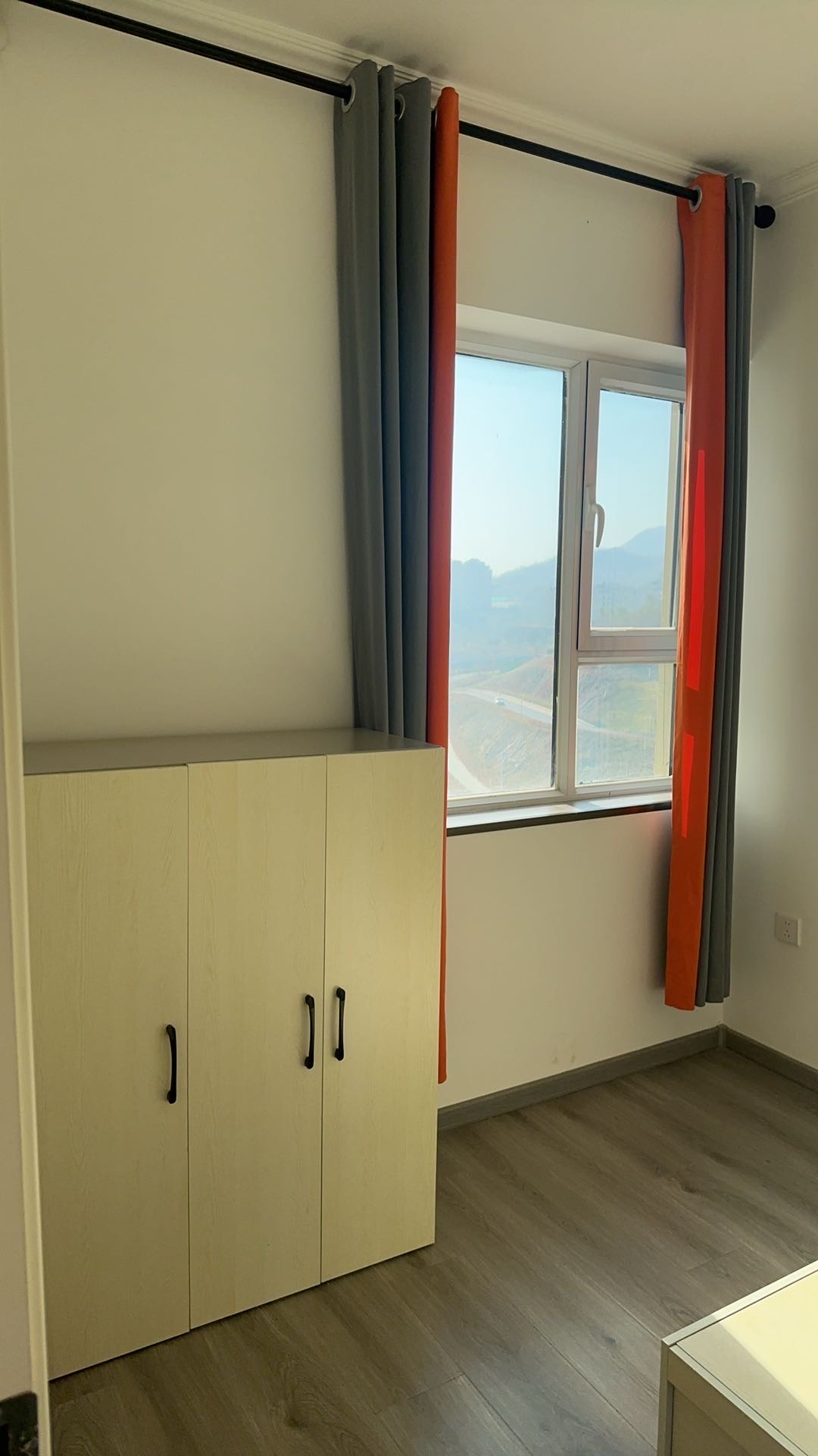 绿洲府 随时看房·