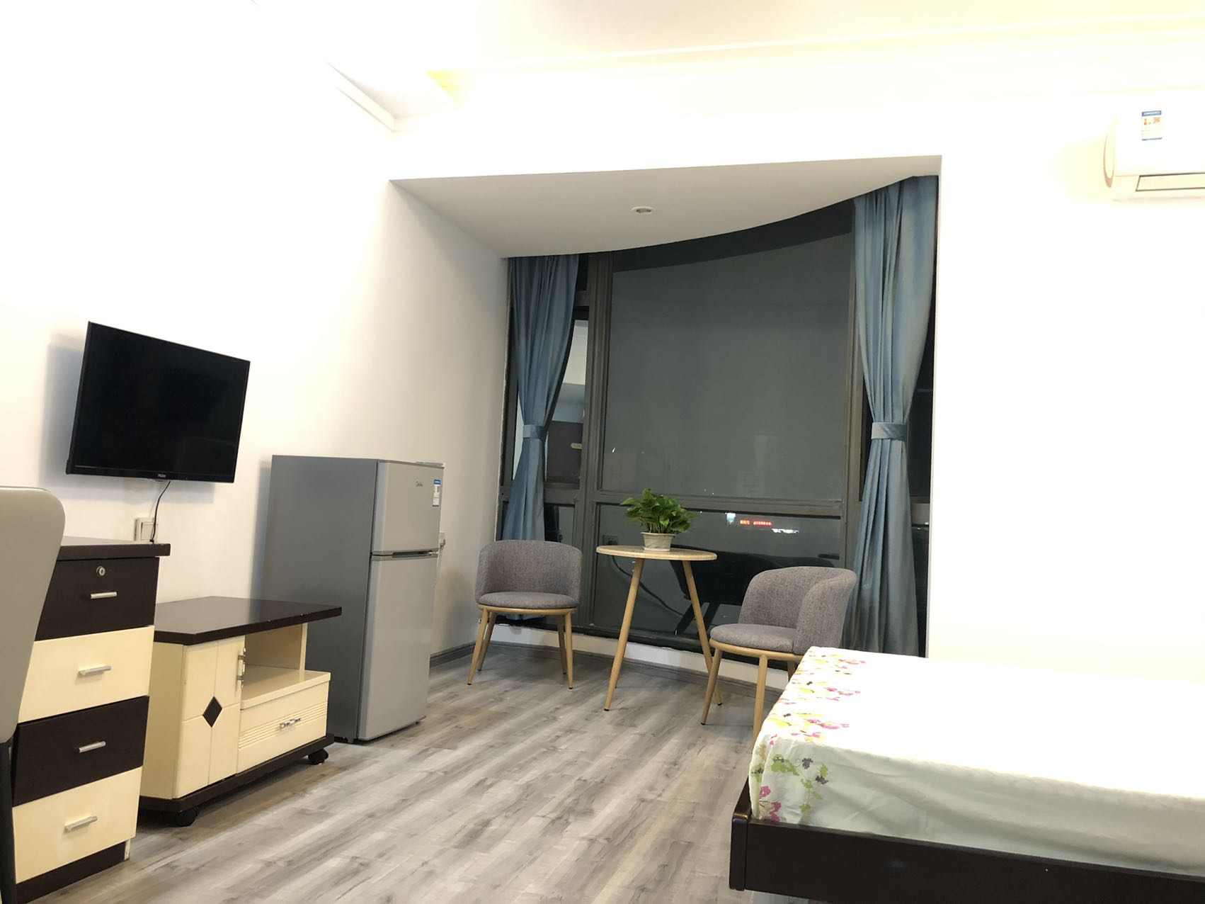 恒茂国际华城 1居室 1500元/月