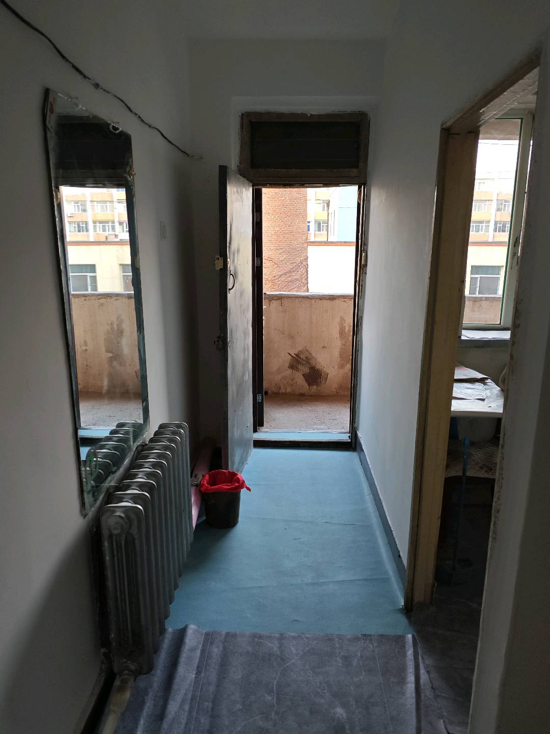 车轮厂宿舍 随时看房·