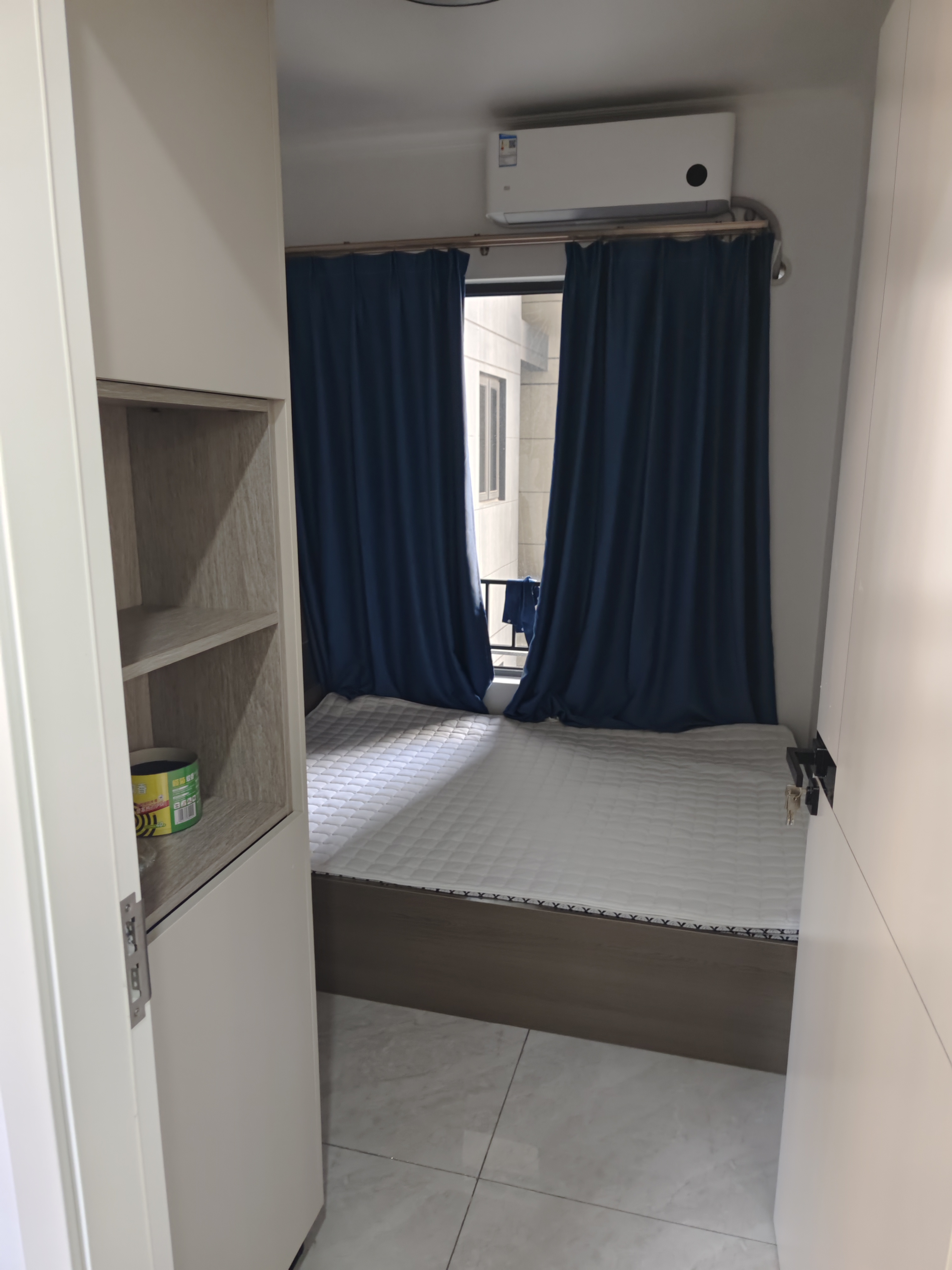 四会市融创书院豪庭 4居室 2000元/月